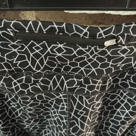 Nike Dri Fit Running Capri, Size Medium, Black - Picture 7 of 7